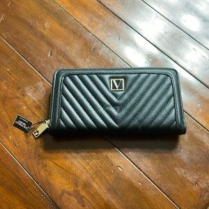 Brand new Victoria Secret wallet